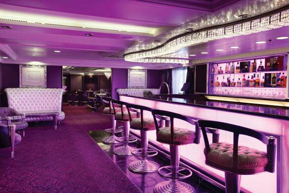 Oceania Riviera - Casino Bar 1.jpg